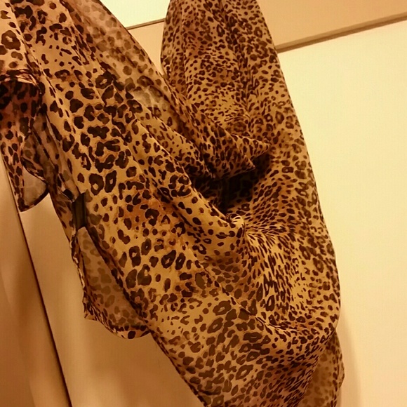 leopard Fora scarf - Picture 3 of 4